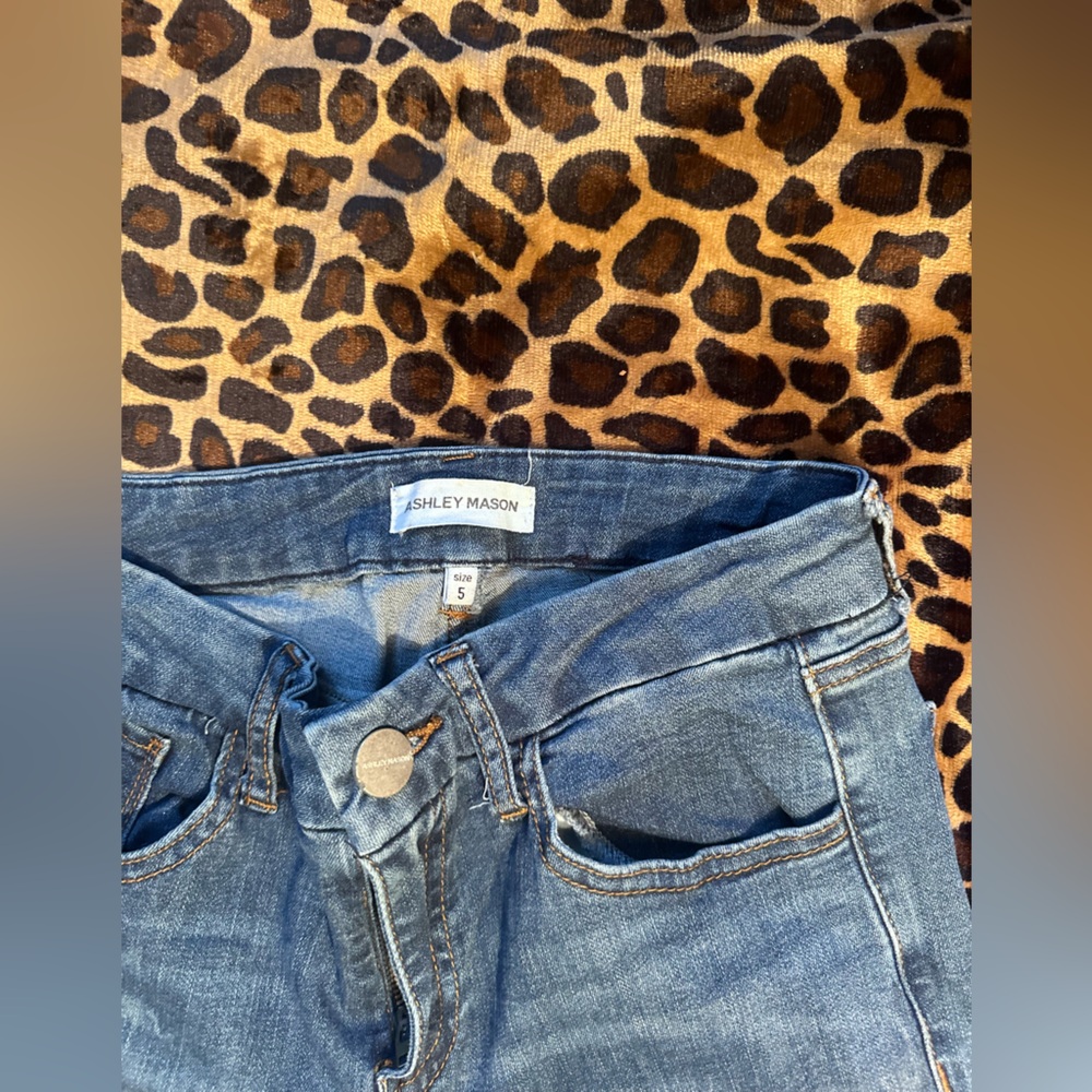 Ashley Mason juniors sz 5 light Blue Jeans - Picture 2 of 7